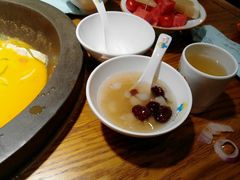 -咕嘟草帽鱼·牛奶一样的鲜鱼汤(天鹅湖万达广场店)