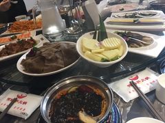 -何鲜菇火锅(大营盘店)