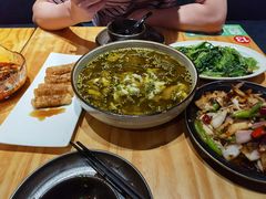 -十三式重庆江湖菜(金茂览秀城店)