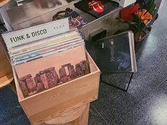 -黑胶星球(华发中城商都店)
