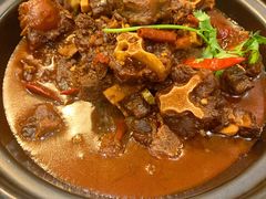 红焖牛尾-董厨煨汤馆(车站路店)