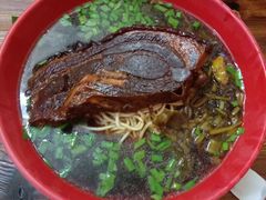-小龙大肉面馆