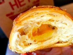 咸蛋黄流心可颂-肯德基(西桥店)