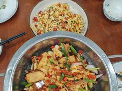 -湖南人家湘菜馆(镇江路店)