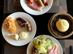 -大中华希尔顿酒店-念自助餐·嗨啤·小龙虾
