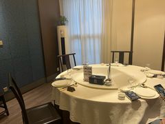 -梅花香里大酒店(郁金香路店)