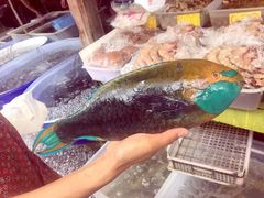 -拉威海鲜市场