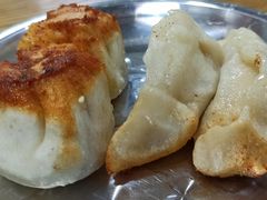 -黄阿姨锅贴大王(万航渡路店)