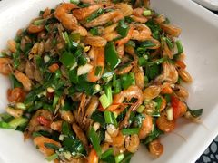 -临江餐馆二楼美食部落
