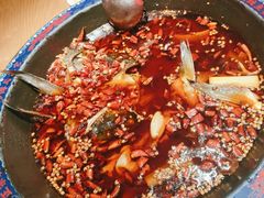 -何师傅美蛙鱼头(汉街店)