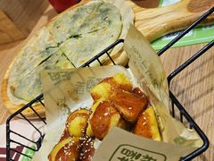 -甲乙饼·北京手工肉饼(西直门凯德茂店)