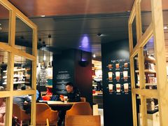 大堂-星巴克臻选(国贸商城首店)