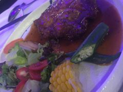 -樱花里音乐餐吧·牛扒椰子鸡(东圃店)