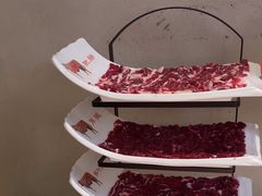 -左庭右院鲜牛肉火锅(金山万达店)