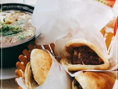 -闫家驴肉老店(华电一校店)