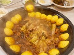 饼子-小火炕铁锅炖鱼