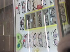 -明月眼镜(三坝店)