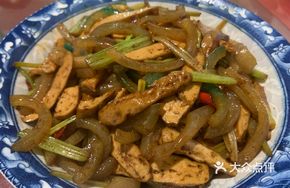 Fried Tofu Skin with Pork Rind