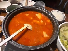 -渝是乎酸菜鱼·川渝小炒(新世界百货望京店)