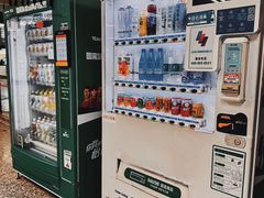 -常熟路(地铁站)