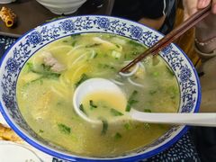 -桥香园云南过桥米线(金马碧鸡店)