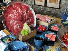 -湊湊火锅·茶憩(南京东路悦荟店)