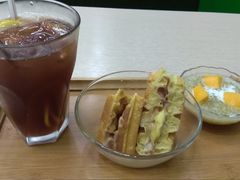 -佰搭果·广式茶餐厅(西华路店)