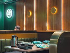 -曼听小寨海鲜烧烤·大连辣炒大王(盖州街店)