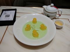 可爱小黄鸭-稻香迎囍皇宫(港惠店)