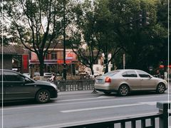 -70后饭吧(府河街店)