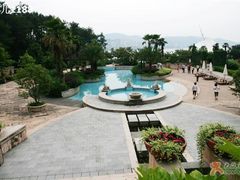 游泳池远景-杭州千岛湖开元度假村
