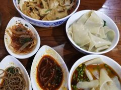 关中小吃拼-天下第一面(大雁塔北广场店)