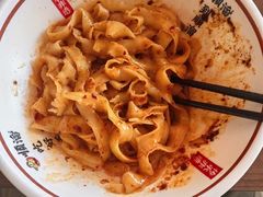 -顺溜·手工刀削面·黑金店(铜锣湾店)