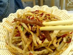 -江城燕子大排档(江汉路步行街店)