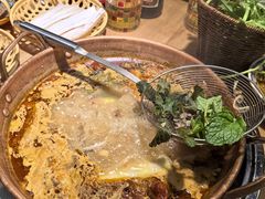 -洱火云南酸菜牛肉火锅(石景山当代商城店)