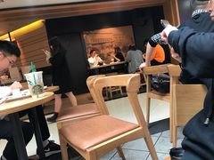 大堂-星巴克(广州中华广场B1层店)
