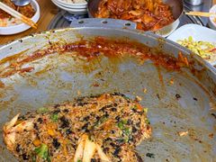 -亲昵春川鸡排(韩国美食街店)
