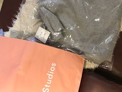 -Acne Studios(芮欧百货店)