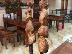 红柳烤肉-清真聚陇缘美食餐厅(南横东街店)