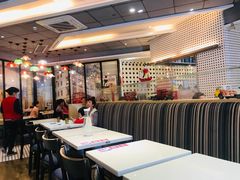 大堂-潮庭港式茶餐厅·熊仔奶茶(同济广场店)