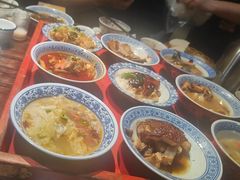 -蓝田九大碗民俗食府(蓝田店)