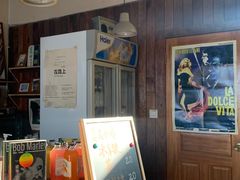 -麦田书店(国防路店)