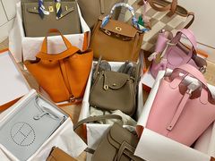 -聚云奢二手奢侈品黄金手表包包回收·中古店(中福城店)