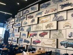 -汽车博物馆主题餐厅