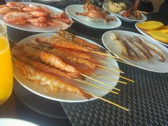 -荣誉国际酒店-云顶旋转餐厅