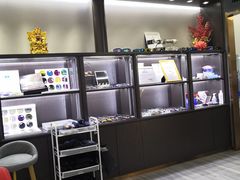 -宏宇眼镜蔡司依视路折扣店(兆佳眼镜城店)