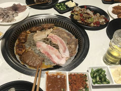 -明洞轩正统韩国自助烤肉大渡口店(新天泽国际广场店)