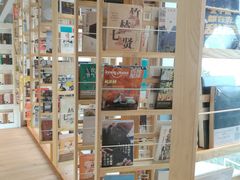 -猫的天空之城概念书店(北戴河蔚蓝海岸店)