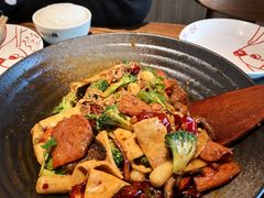 -辣尚瘾·烤鱼·新川菜(交大直营店)