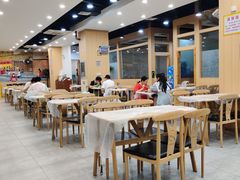 大堂-江城燕子大排档(江汉路步行街店)